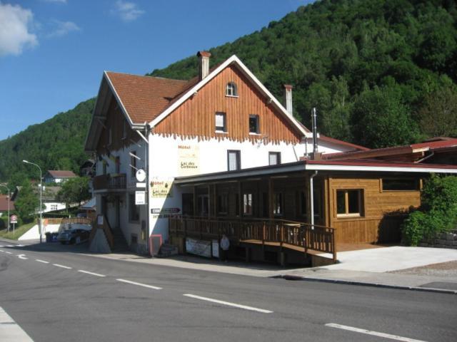 Hotel Du Lac Des Corbeaux Ла-Бресс Экстерьер фото